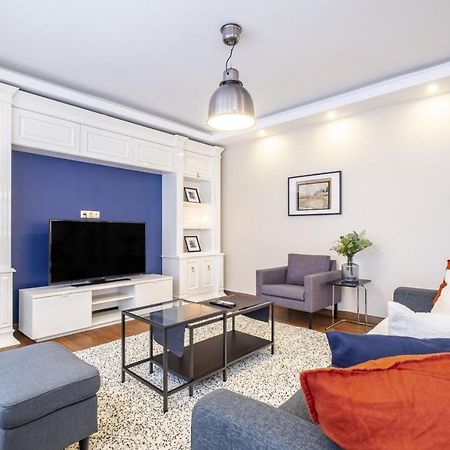 Captivating Flat With Balcony Near Besiktas Pier Apartment Istanbul Bagian luar foto