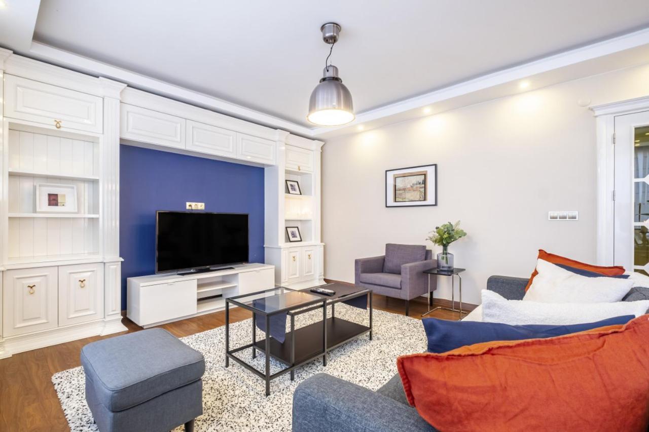 Captivating Flat With Balcony Near Besiktas Pier Apartment Istanbul Bagian luar foto