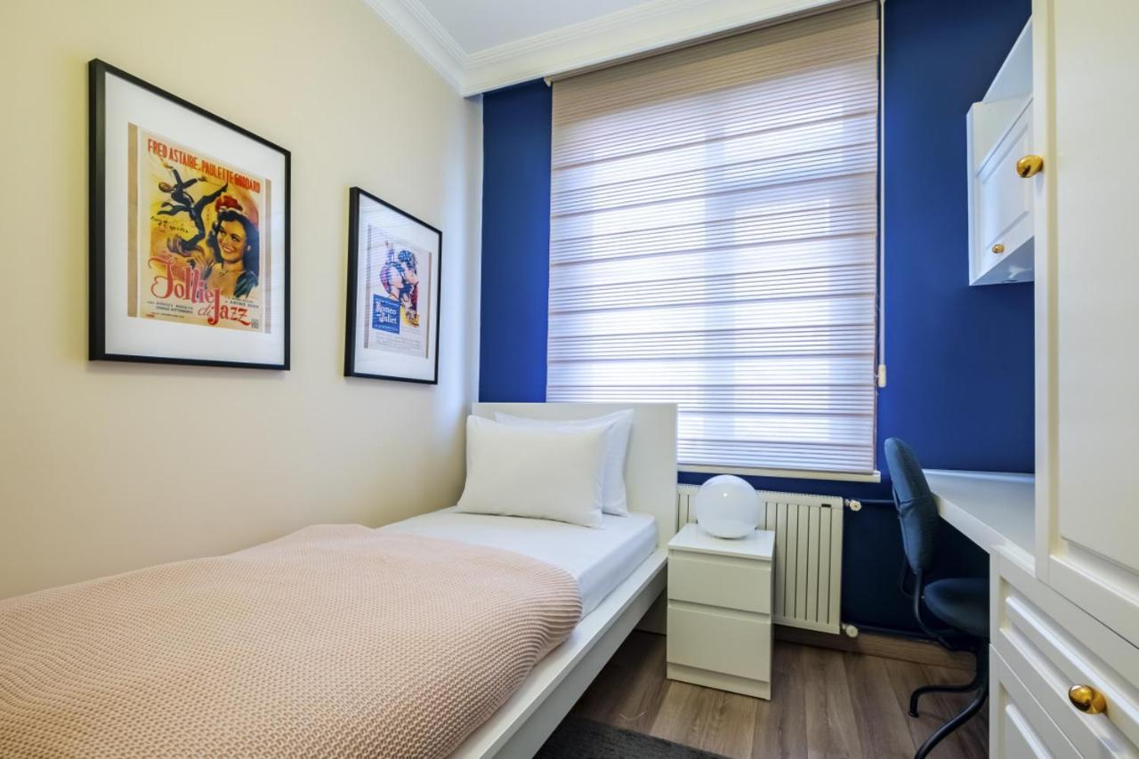 Captivating Flat With Balcony Near Besiktas Pier Apartment Istanbul Bagian luar foto