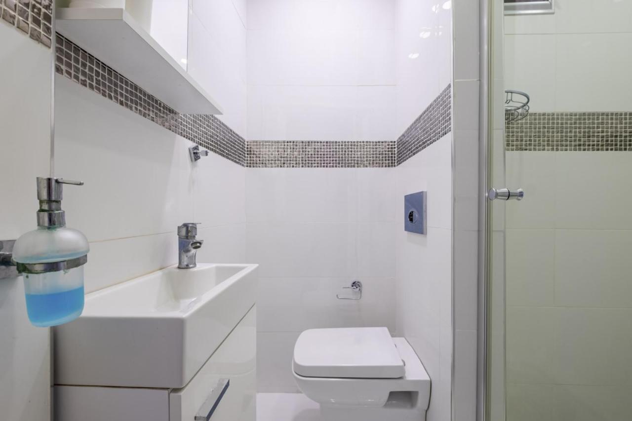 Captivating Flat With Balcony Near Besiktas Pier Apartment Istanbul Bagian luar foto